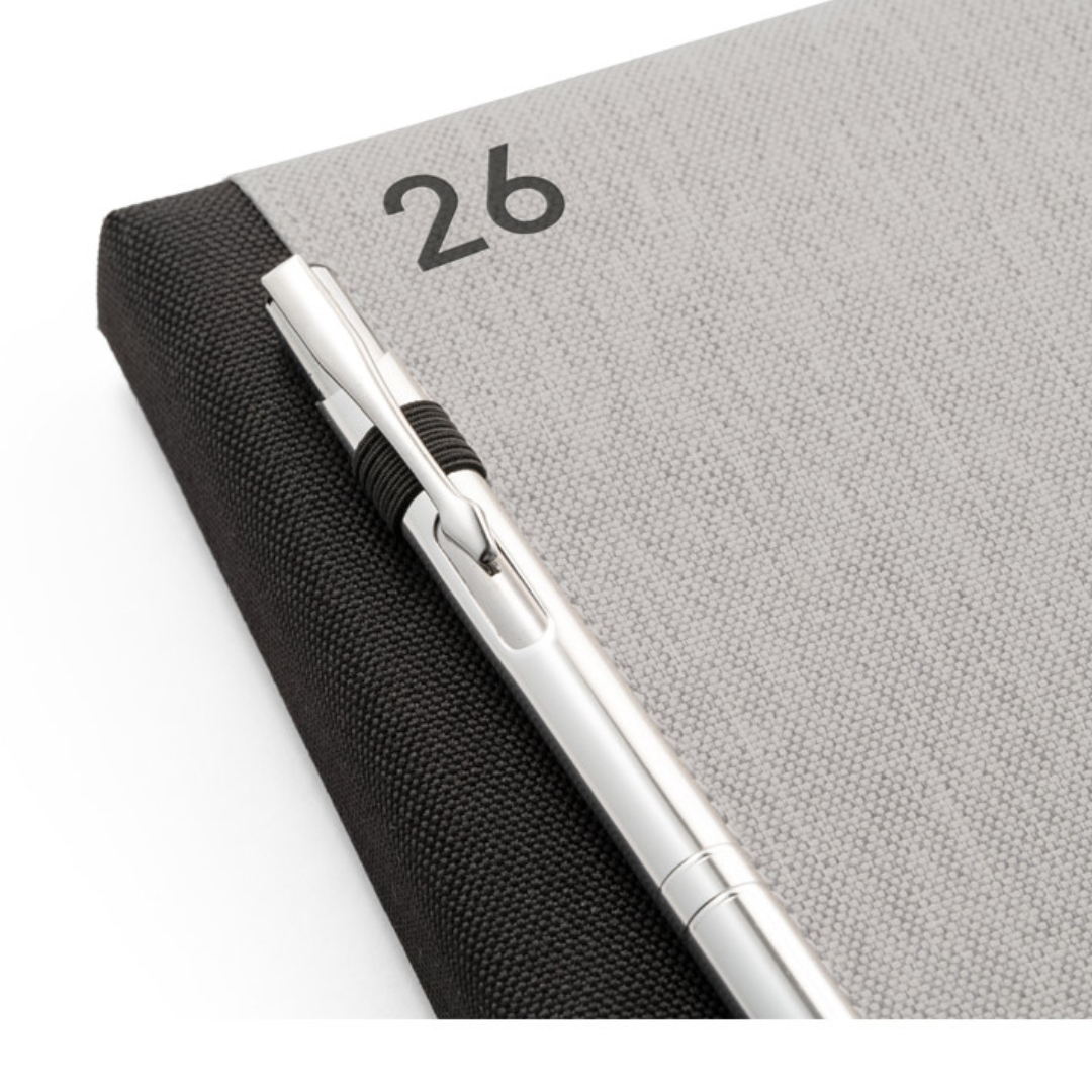 Agenda Sostenible 2026 con Portada rPET para Personalizar Larsson A5 | Página Día