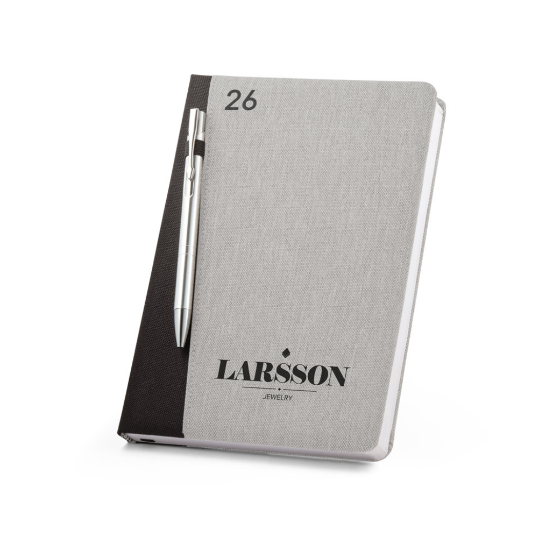 Agenda Sostenible 2026 con Portada rPET para Personalizar Larsson A5 | Página Día
