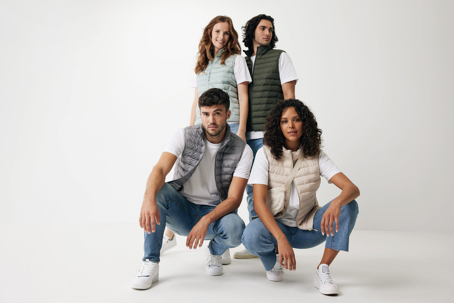 Chaleco Repelente al Agua para Mujer Ecológico de Poliéster Reciclado con Trazador AWARE™, Tecnología Blockchain, Certificado OEKO-TEX® y Contribución a ONG para Personalizar Iqoniq Meru