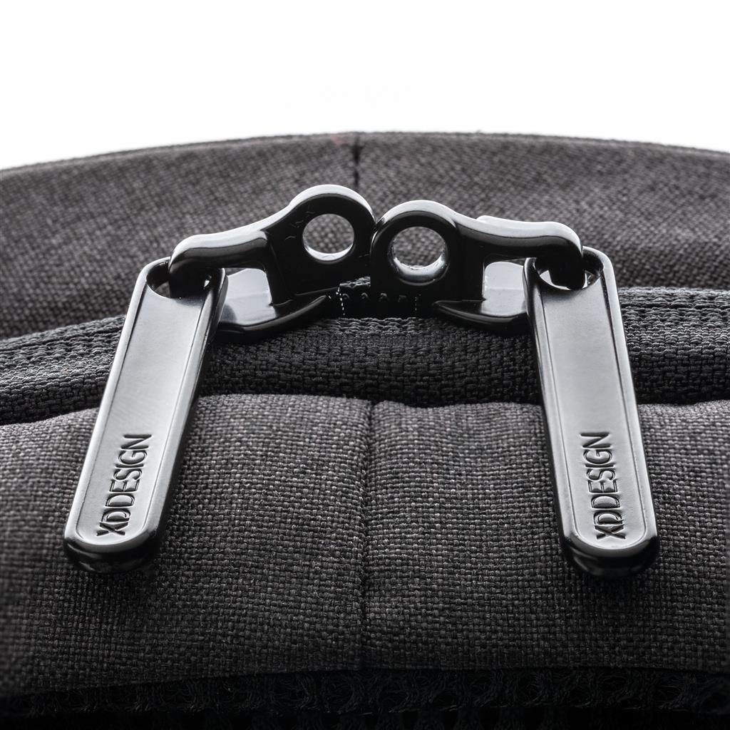 Mochila Antirrobo con Panel Solar para Personalizar con Bolsillos Protección RFID y Trazador AWARE ™ Bobby Tech