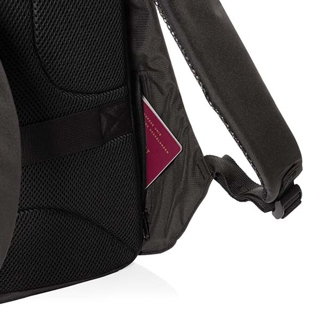 Mochila Antirrobo Ecológica de RPET para Portátil de 15,6" con Puerto de Carga USB y Trazador AWARE™ Swiss Peak