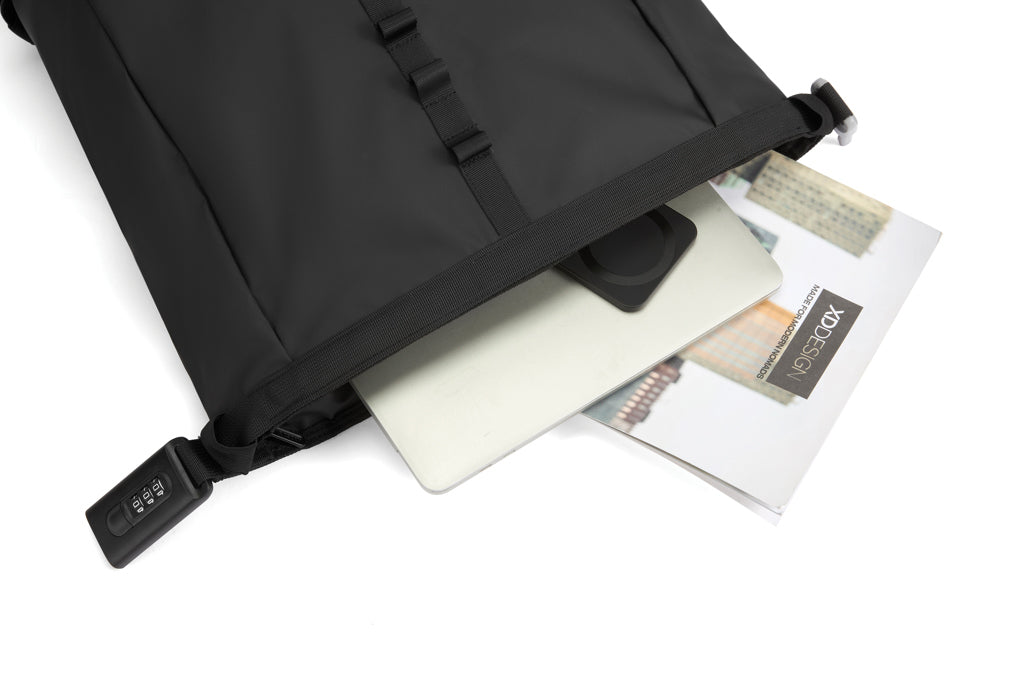 Mochila Impermeable Antirrobo Ecológica de PU y rPET Trazable Aware™ Bolsillo para Personalizar para Portátil 16" Urban