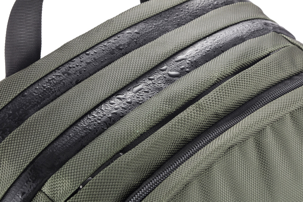 Mochila de Fin de Semana Ecológica Impermeable con Bolsillo para Ordenador y con Trazador AWARE™ Especial Regalo de Empresa Bobby Explore