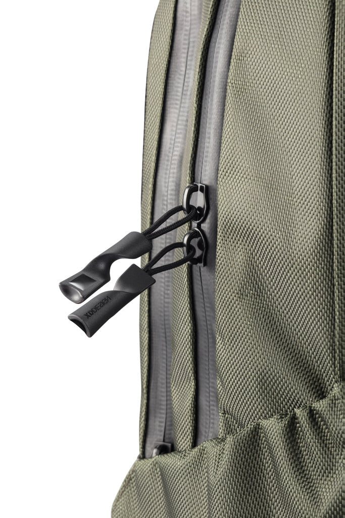 Mochila de Fin de Semana Ecológica Impermeable con Bolsillo para Ordenador y con Trazador AWARE™ Especial Regalo de Empresa Bobby Explore