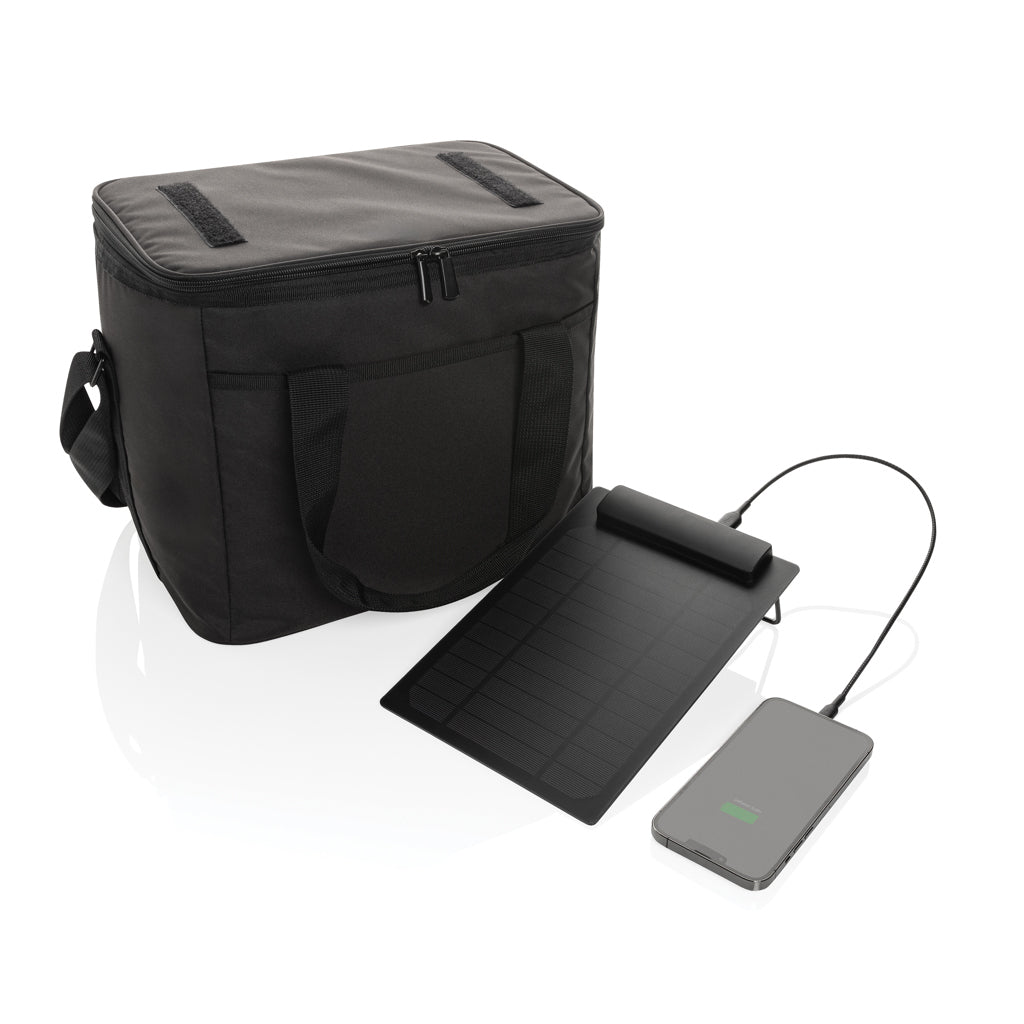 Nevera de Lujo Sostenible Personalizable de rPET con Panel Solar 5W para Carga de Dispositivos con Trazador AWARE™ y Contribución a ONG Pedro 5W