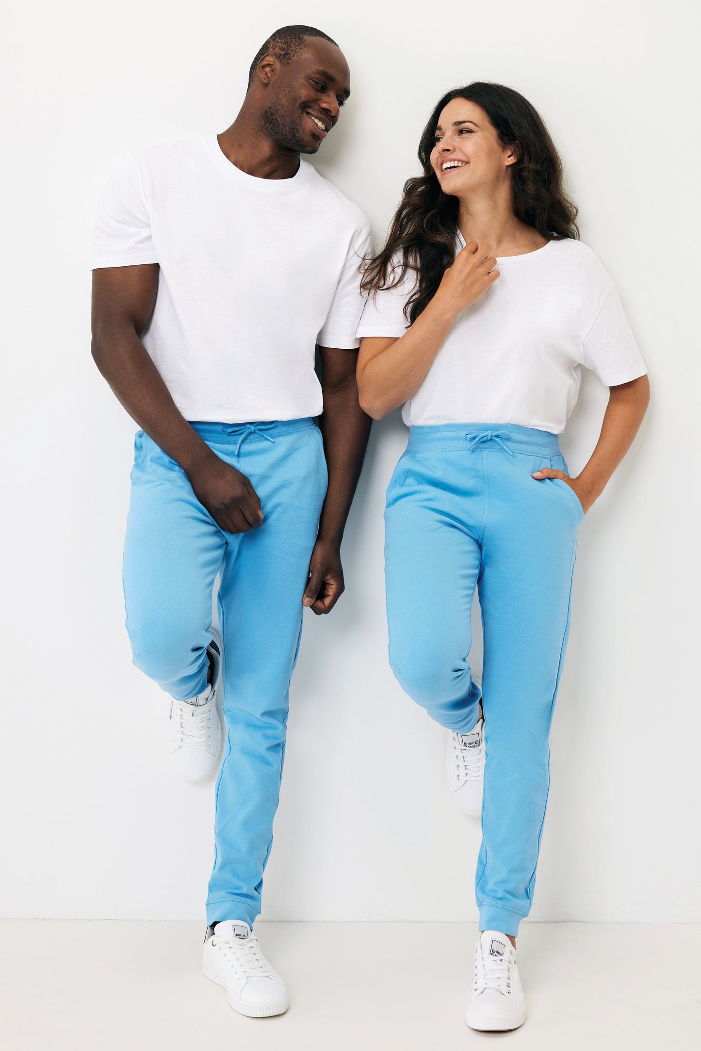 Pantalón Jogger Unisex Ecológico 50% Algodón Reciclado 50% Algodón Orgánico Para Personalizar Disponible en Varios Colores con Certificado OEKO-TEX® y Trazador Aware™ Cooper
