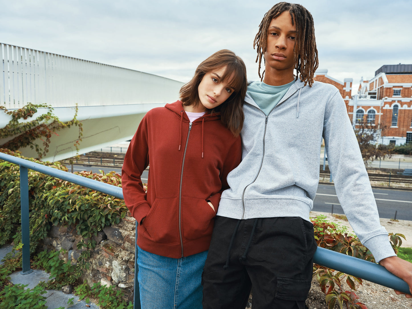 Sudadera Ecológica Unisex Modern fit con Cremallera y Capucha 50% Algodón Reciclado 50% Algodón Orgánico para Personalizar con certificación OEKO-TEX® Abisko 340 G/M²