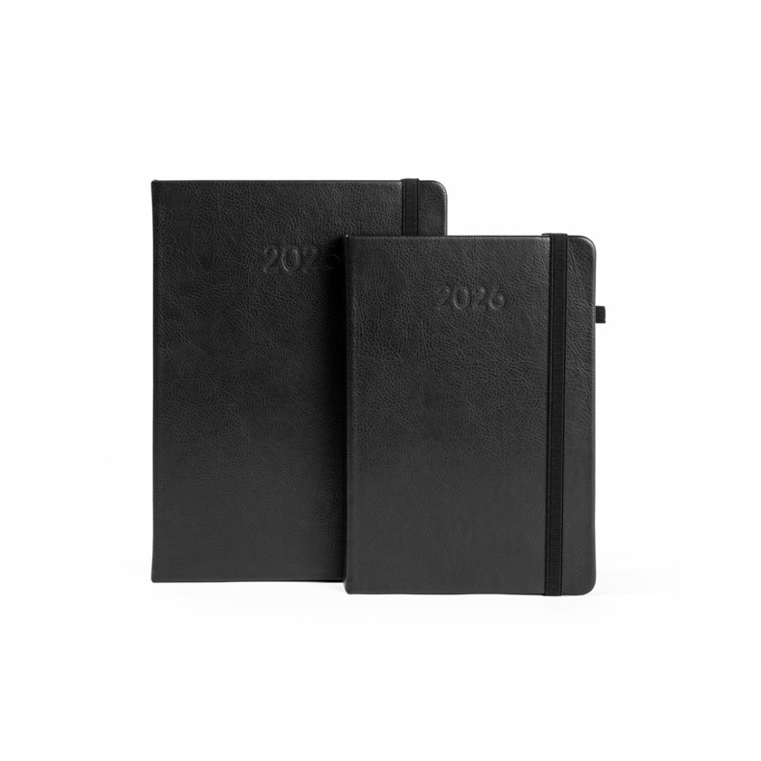 Agenda B5 ecológica en PU al agua con papel FSC™, regalo corporativo elegante y merchandising responsable.
