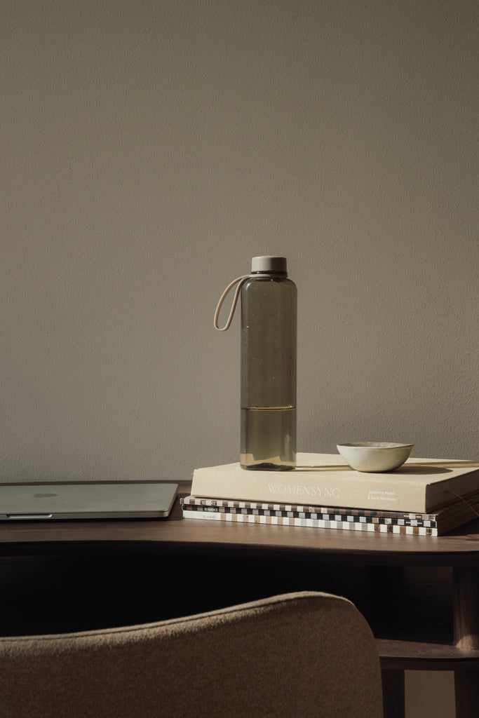 Botella de Agua Sostenible con Diseño Delgado y Elegante de PET Reciclado (85% RCS) para Personalizar Vinga Arch - 550ml