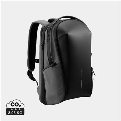 Mochila Sostenible de Viaje de Fin de Semana o de Diario de RPET Resistente al Agua con Compartimento Principal de Apertura 180º Expandible , Compartimento para Portátil y Trazador AWARE™ para Personalizar Bizz