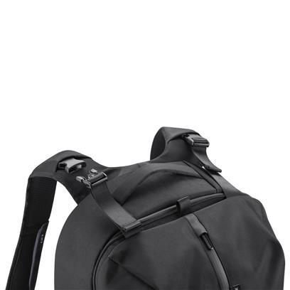 Mochila de Negocios Convertible en Bolsa de Gimnasio Ecológica de rPET Reciclado con Puerto Crga USB y Trazador AWARE™ Flex