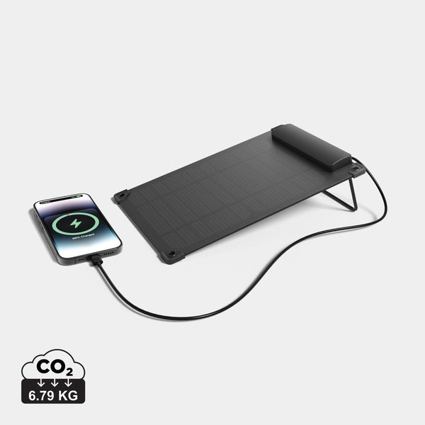 Panel Solar Portátil Sostenible de PET y ABS Reciclado con Certificado RCS y Huella de CO2 Impermeable y con Indicador de Carga para Personalizar Solarpulse 5W