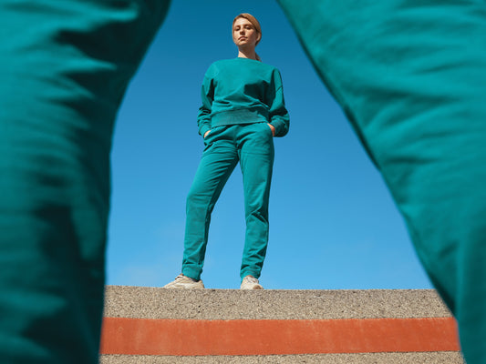 Pantalón Jogger Unisex Ecológico 50% Algodón Reciclado 50% Algodón Orgánico Para Personalizar Disponible en Varios Colores con Certificado OEKO-TEX® y Trazador Aware™ Cooper