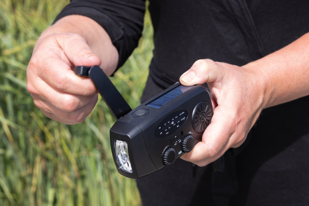 Radio Linterna de Emergencia Sostenible Regalos Corporativos Ecologicos y de Baja Huella de CO₂ 