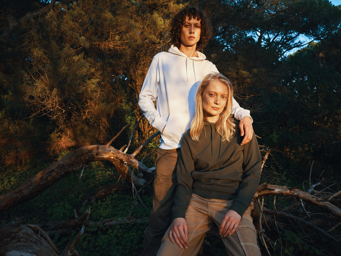 Sudadera con Capucha Ecológica de 50% Algodón Reciclado y 50% Algodón Orgánico para Personalizar con Trazador AWARE™ Iqonic Jasper 340 G/M²