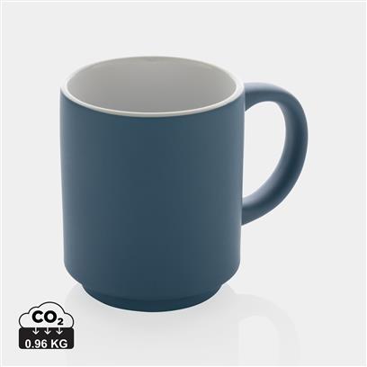 Taza sostenible apilable de cerámica 180 ml con personalización, presentación en caja kraft y huella de carbono verificada CO₂