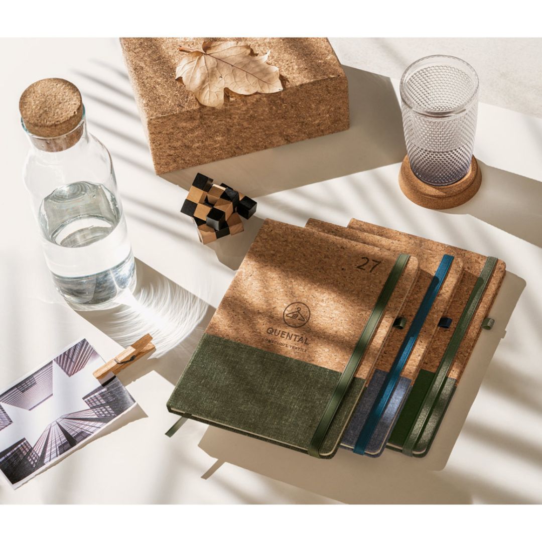 Agenda ecológica Quental 2027 con funda non-woven para presentación cuidada